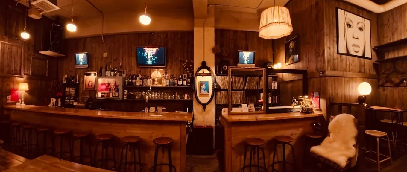 スナック Lauryn 店内